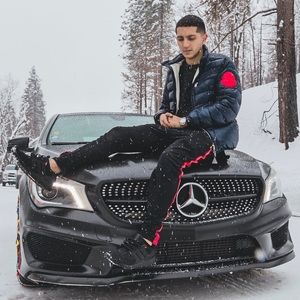 Meet your Posher, Michael